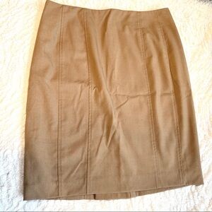 ✨Bundle 2 for $30 🏷️ | Chic Neutral Staple | Express Tan Pencil Skirt - Size 8
